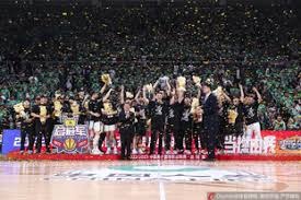 皇马三大致命伤曝光！姆巴佩依赖症+软肋尽显，伯纳乌王朝现危机